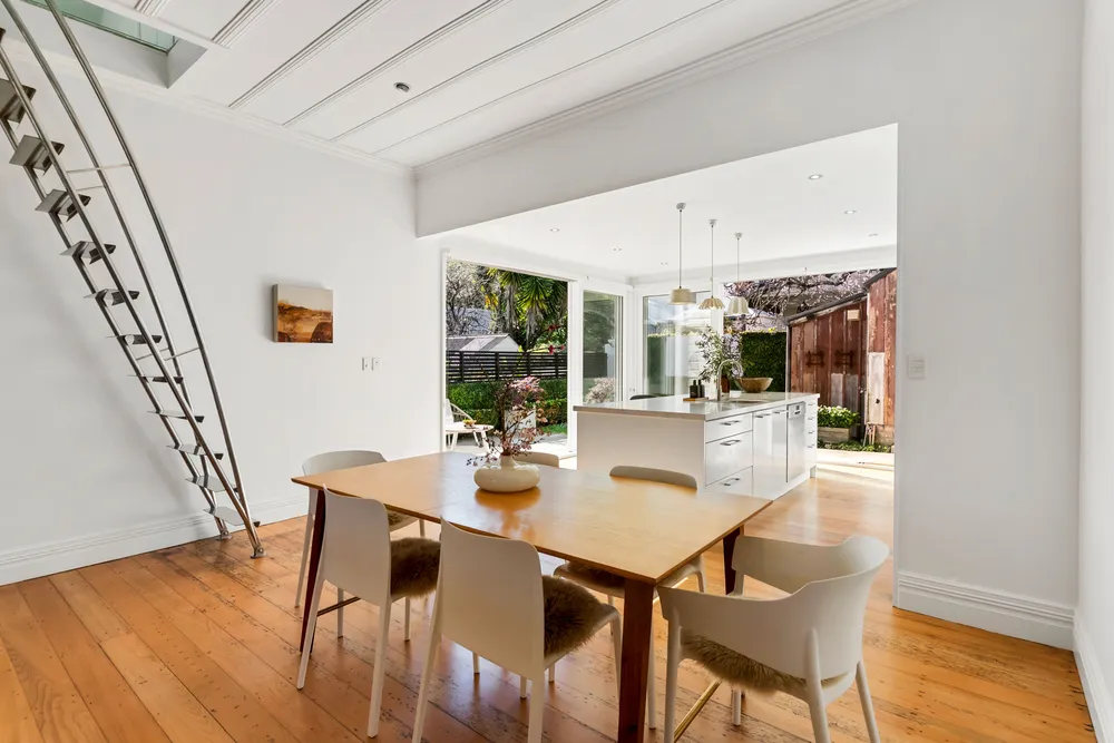 Photos of 19 Ireland Street