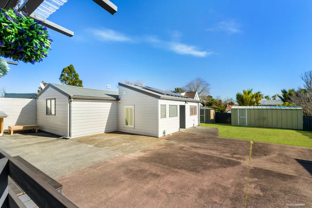 Photos of 34 Sandspit Road