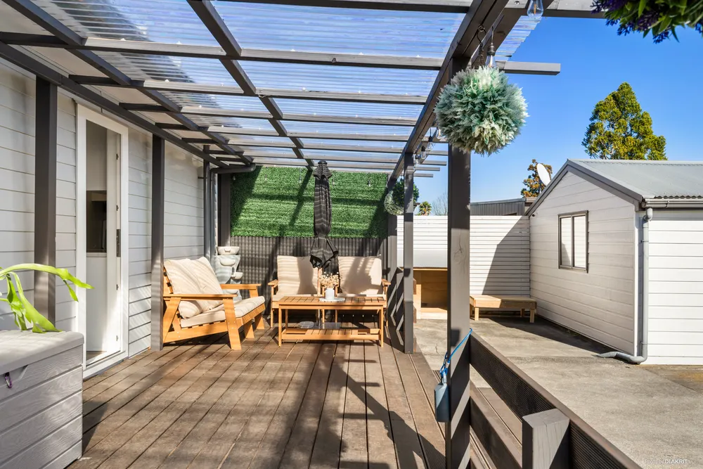 Photos of 34 Sandspit Road