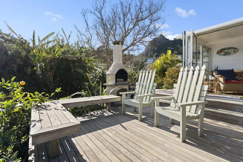 Photos of 136 Reotahi Road