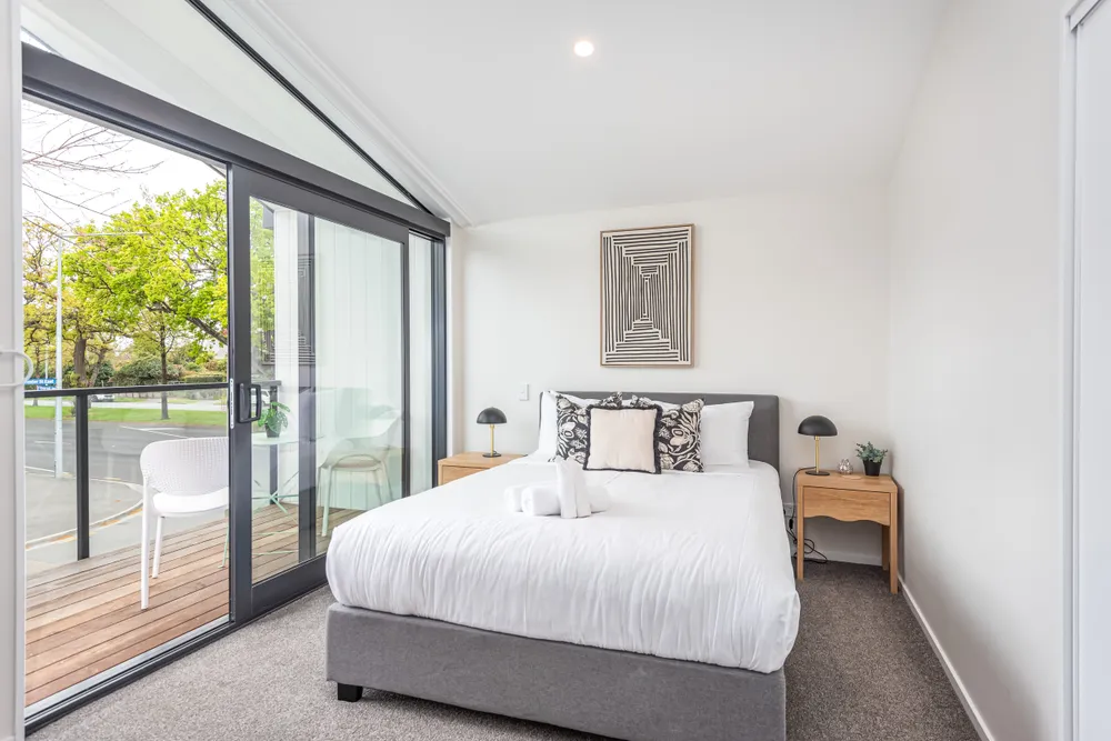 Photos of 200 Chester Street East