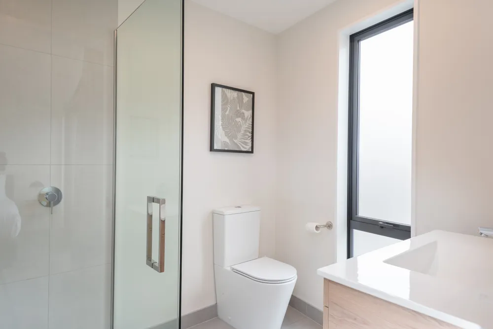 Photos of 200 Chester Street East