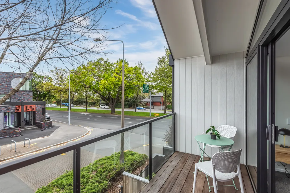 Photos of 200 Chester Street East