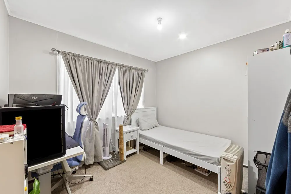 Photos of 4 Ashley Avenue