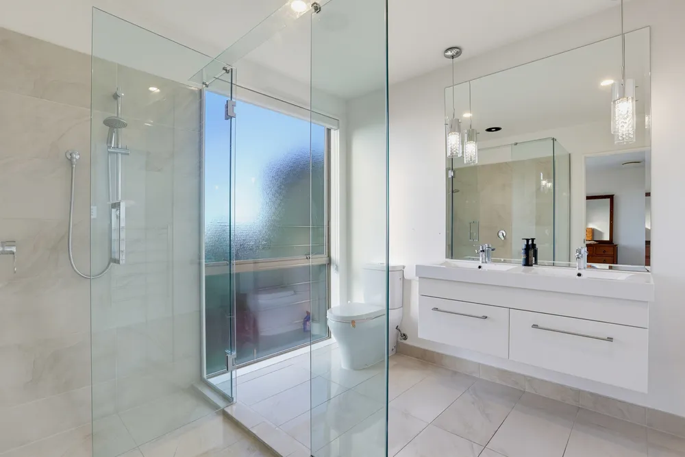 Photos of 320 Cannon Hill Crescent