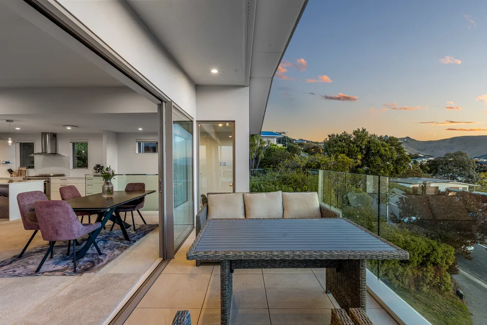 Photos of 320 Cannon Hill Crescent