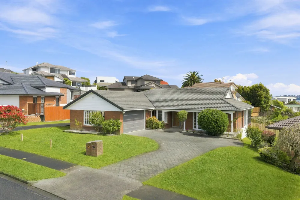 Photos of 69 Oliver Road