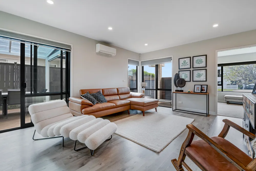 Photos of 10 Pioneer Rise