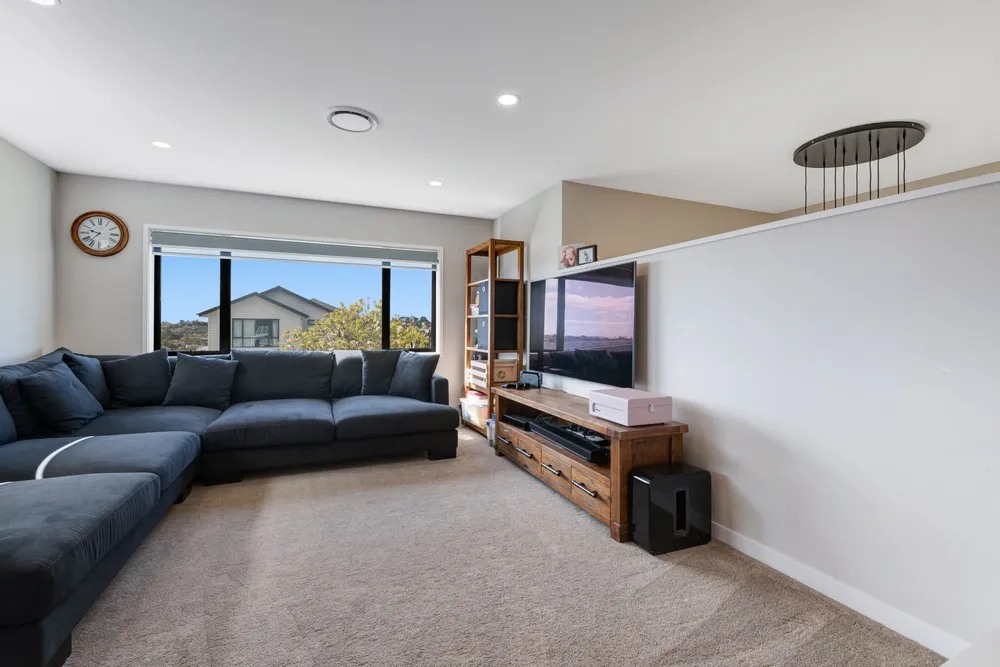 Photos of 10 Pioneer Rise
