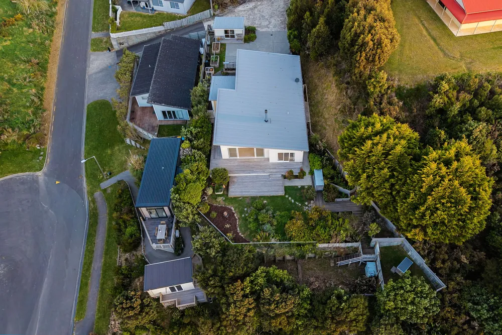 Photos of 152 Eskdale Road