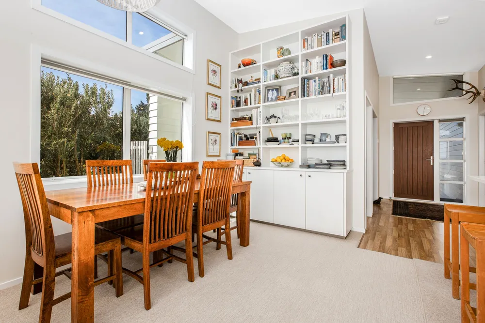 Photos of 152 Eskdale Road