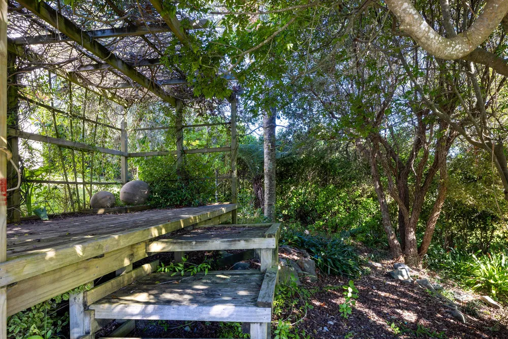 Photos of 31 Fidelis Ave