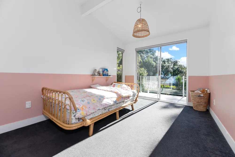 Photos of 37A Endeavour Street
