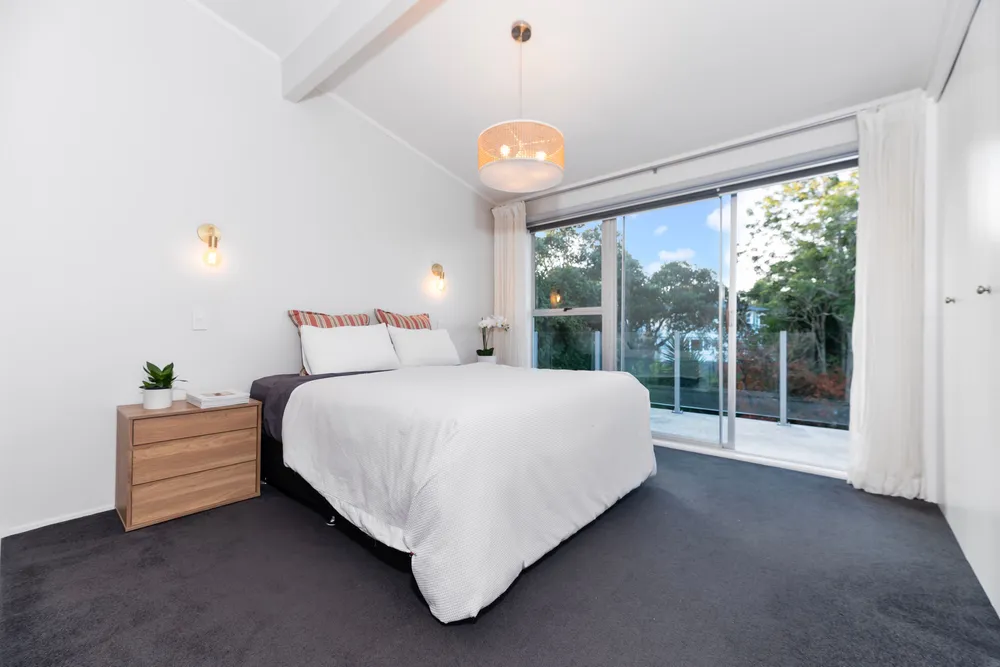 Photos of 37A Endeavour Street