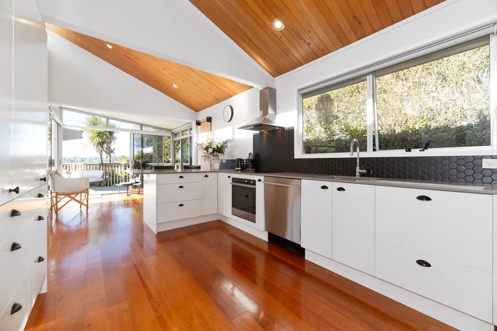 Photos of 37A Endeavour Street