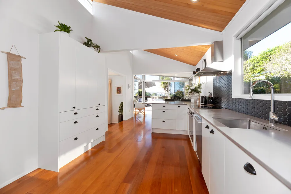 Photos of 37A Endeavour Street