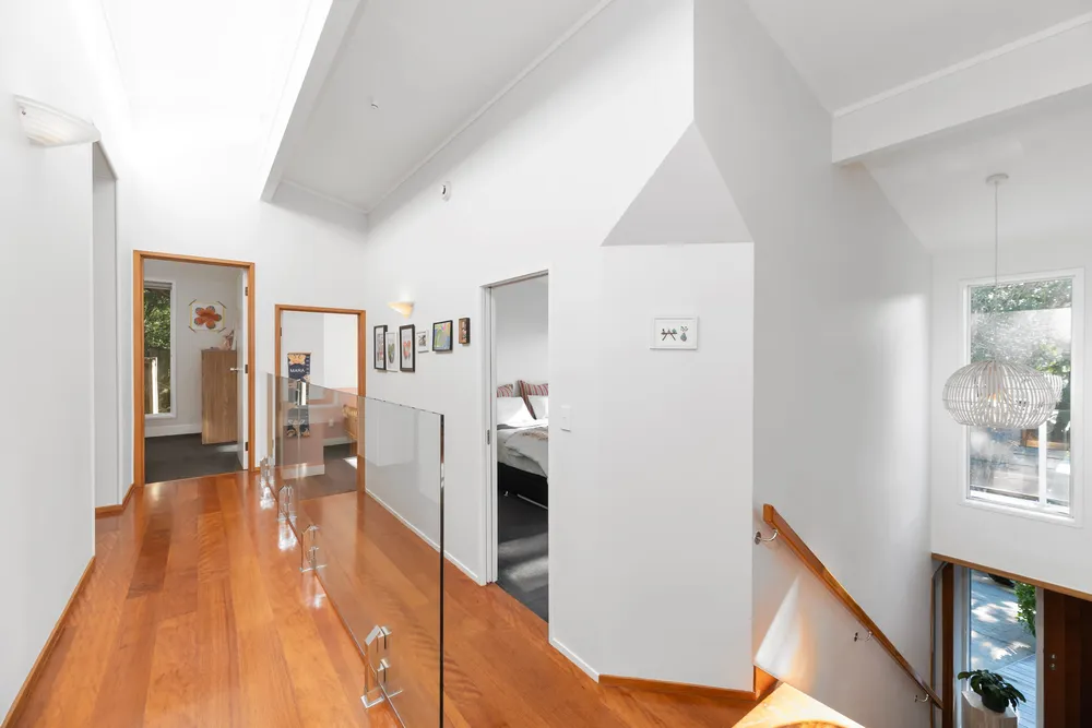 Photos of 37A Endeavour Street