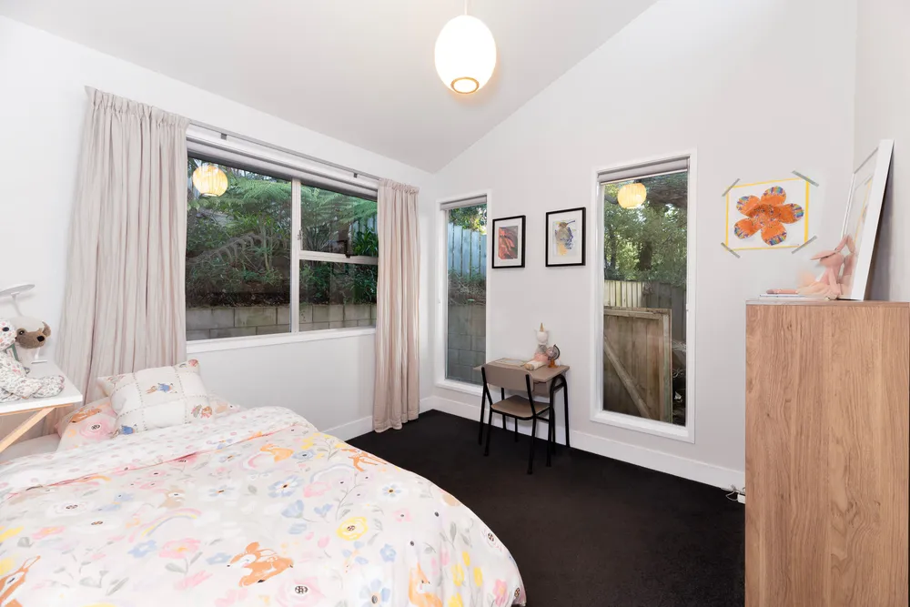 Photos of 37A Endeavour Street