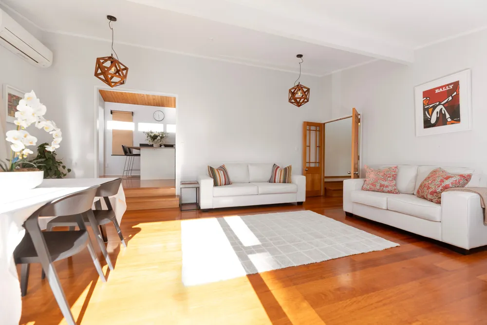 Photos of 37A Endeavour Street