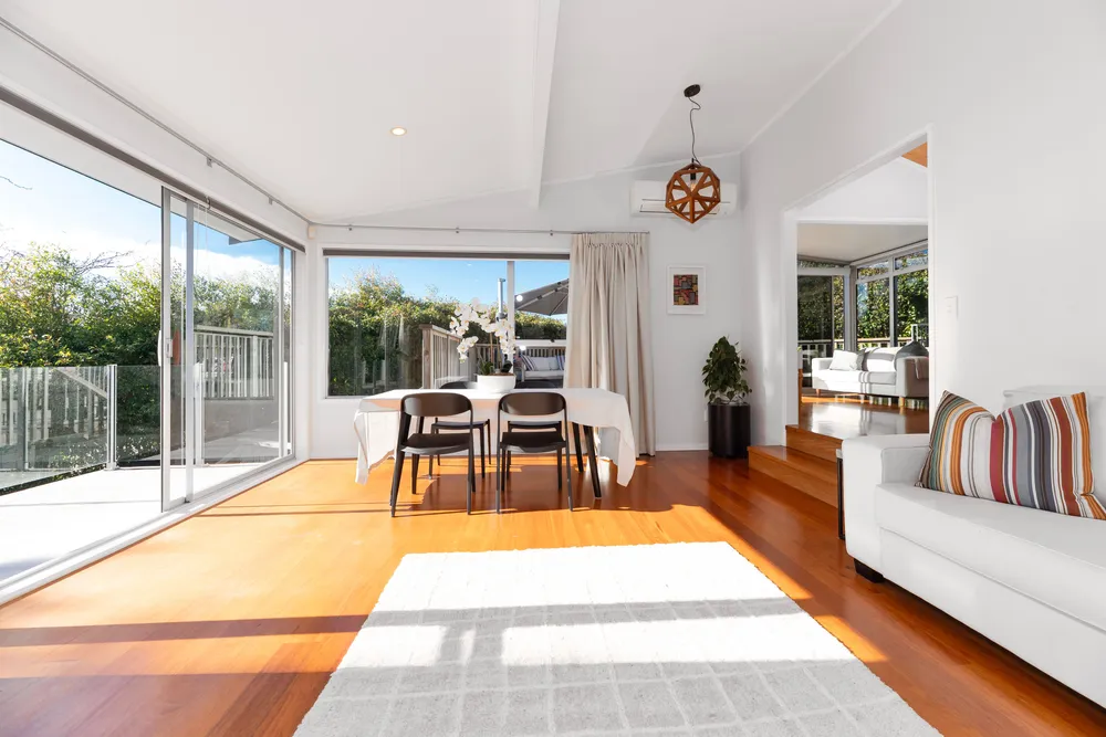 Photos of 37A Endeavour Street