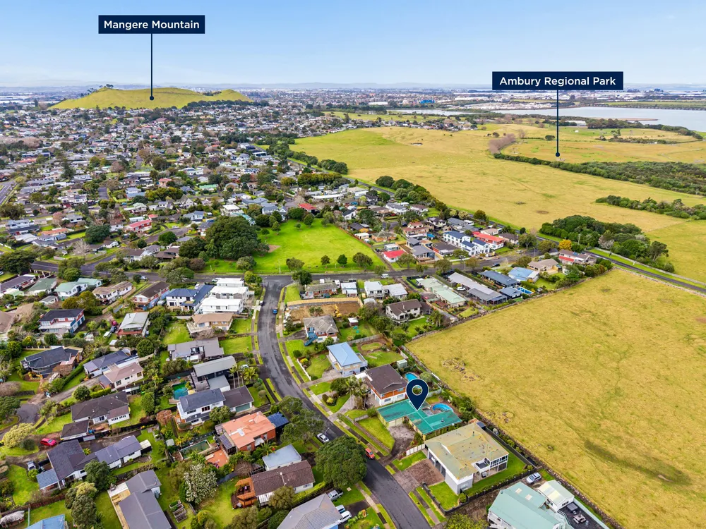 Photos of 12 Andes Avenue