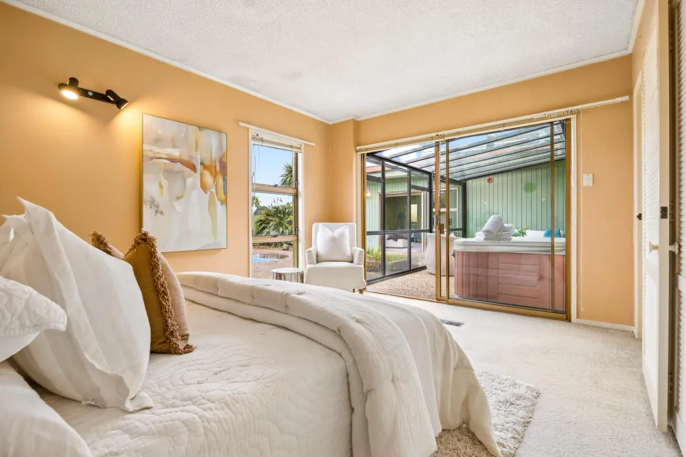 Photos of 12 Andes Avenue