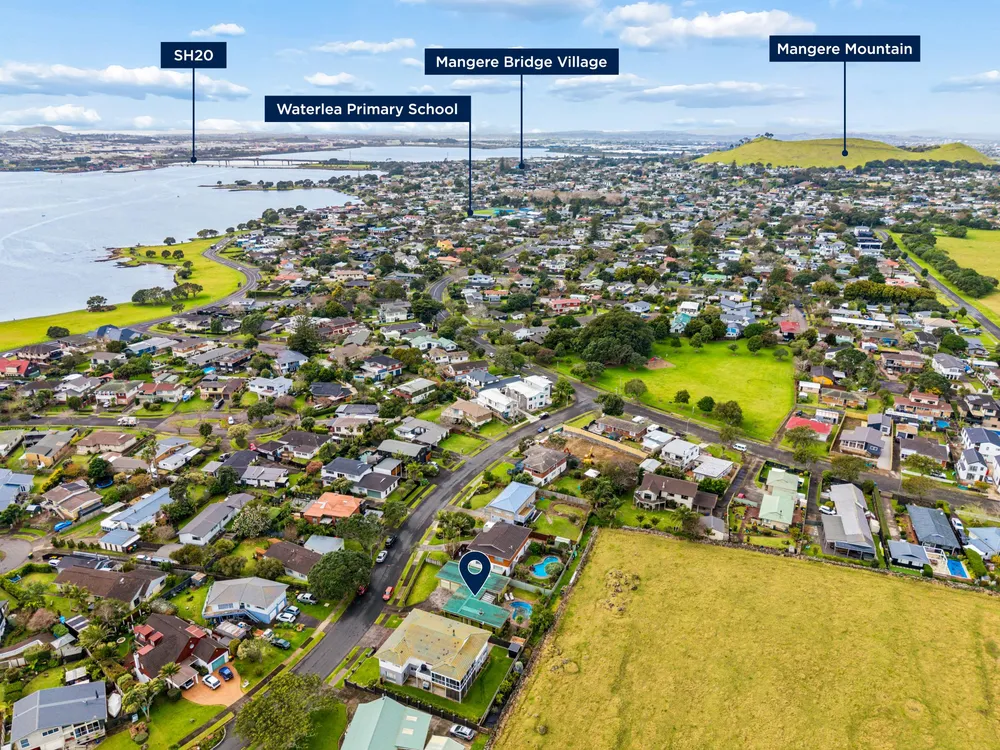 Photos of 12 Andes Avenue