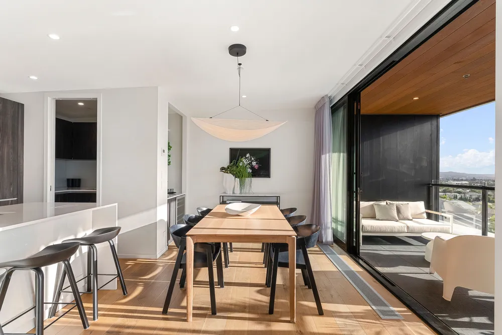 Photos of 4/2 Turakina Street