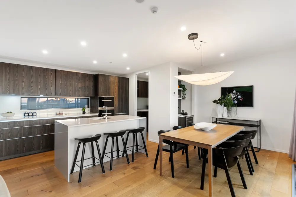 Photos of 4/2 Turakina Street