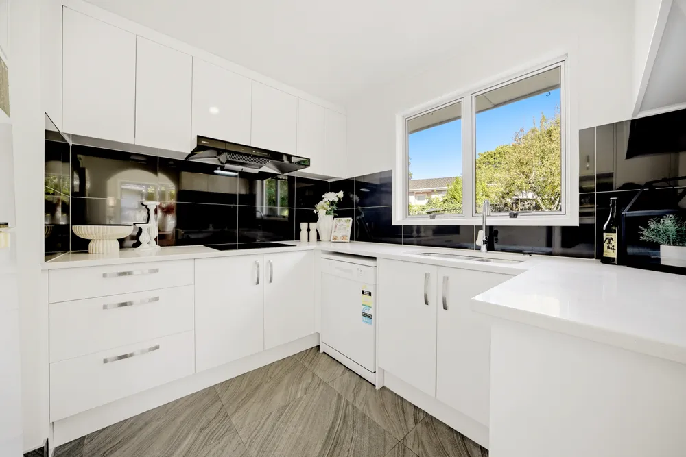 Photos of 52 Salamanca Road