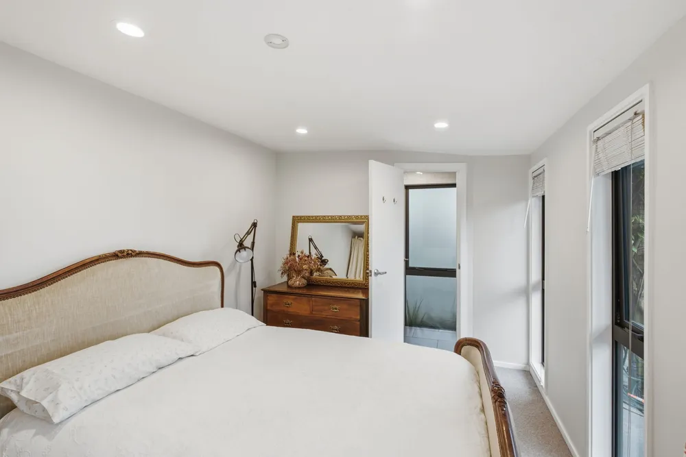 Photos of 1 Cass Bay Place