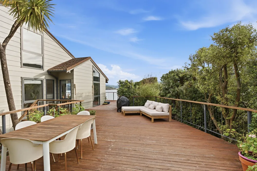 Photos of 1 Cass Bay Place