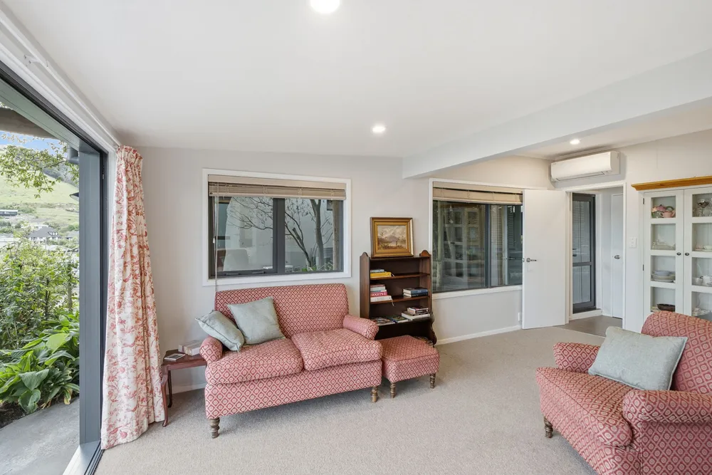 Photos of 1 Cass Bay Place