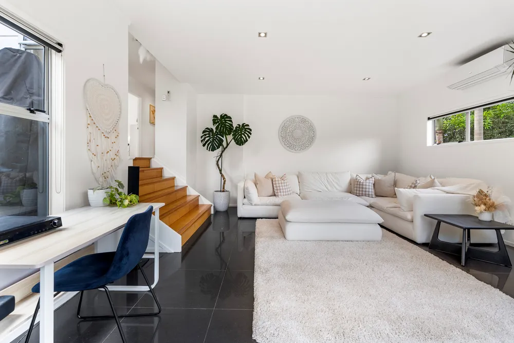 Photos of 2 Stredwick Drive