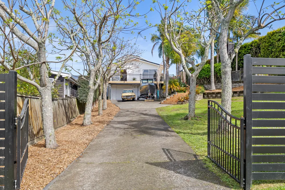 Photos of 2 Stredwick Drive