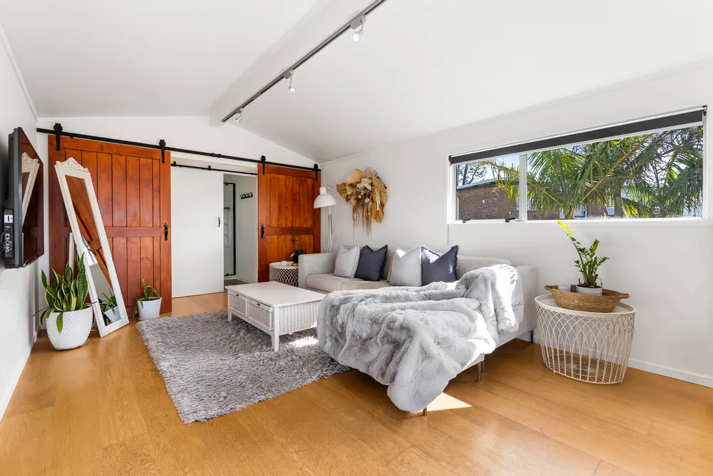 Photos of 2 Stredwick Drive