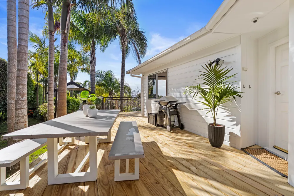 Photos of 2 Stredwick Drive