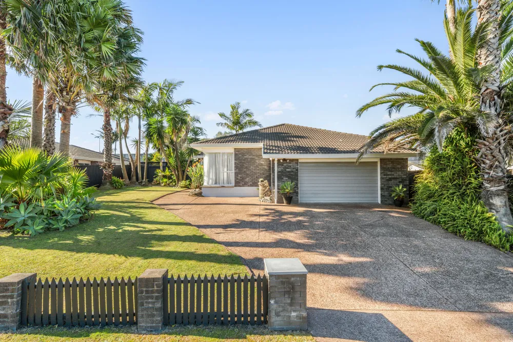 Photos of 33 Brylee Drive