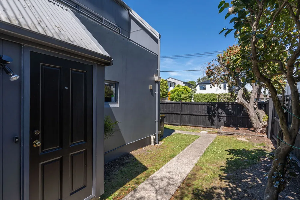 Photos of 1/71 Burke Street