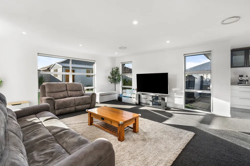Photos of 7 Reeves Road
