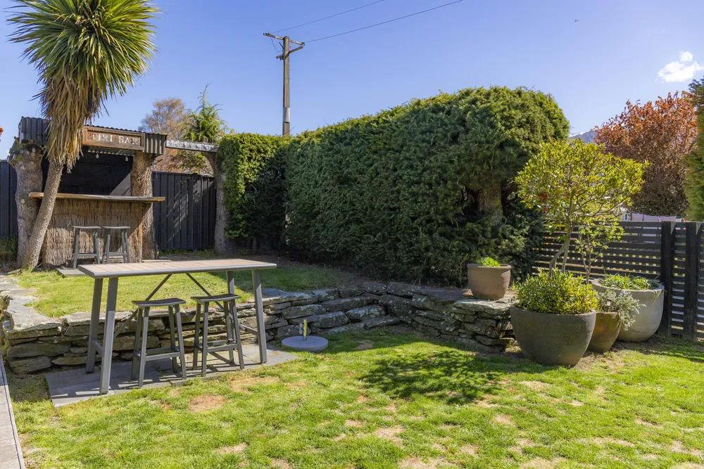 Photos of 48 Devon Street
