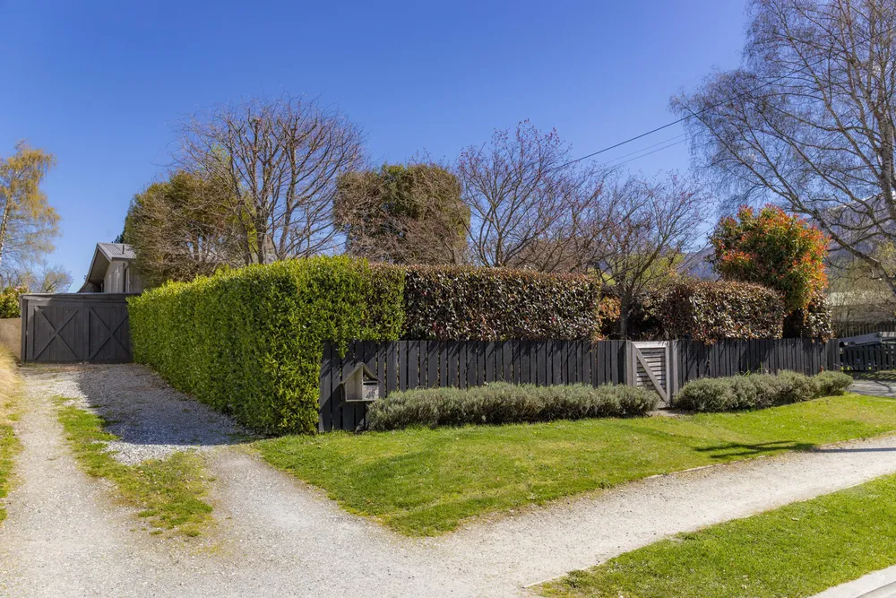 Photos of 48 Devon Street