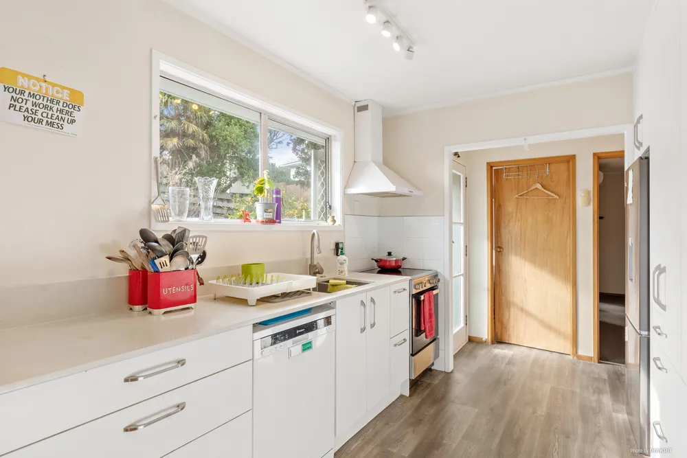 Photos of 15 Pavola Grove