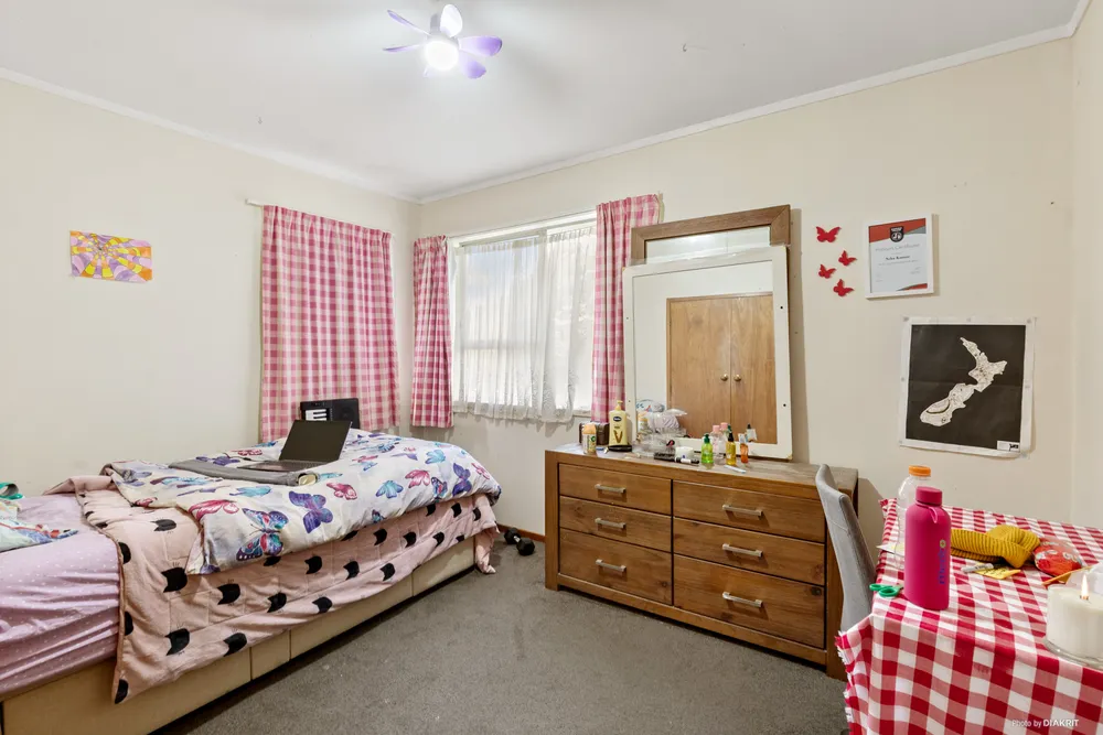 Photos of 15 Pavola Grove
