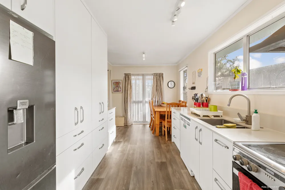 Photos of 15 Pavola Grove