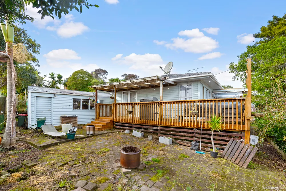 Photos of 15 Pavola Grove