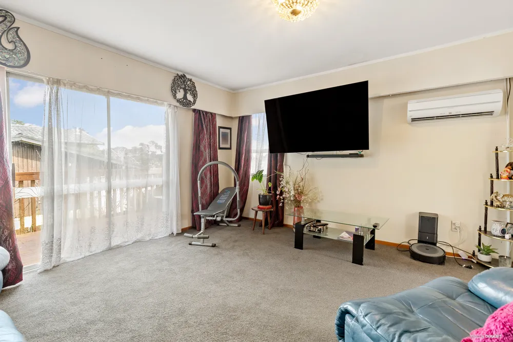 Photos of 15 Pavola Grove