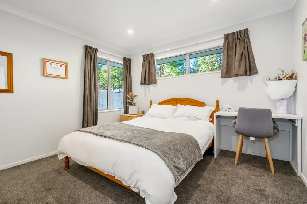 Photos of 16 Flaxgrove Place