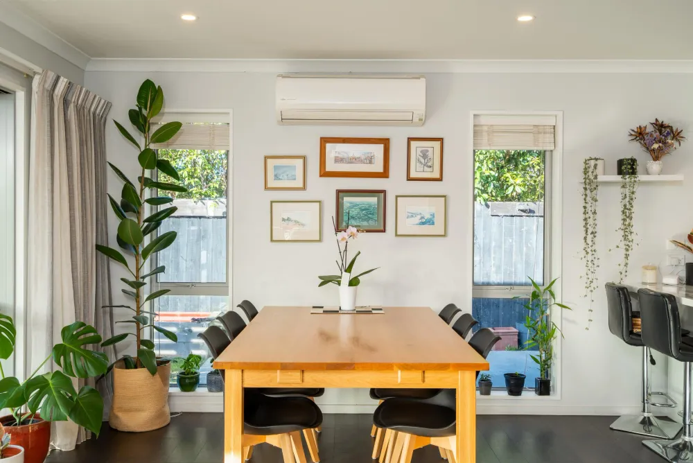 Photos of 16 Flaxgrove Place
