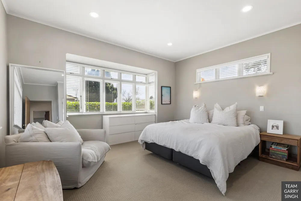 Photos of 11 Allenby Road
